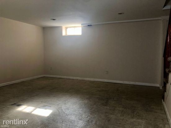 Foto del edificio - 3 br, 1.5 bath Townhome - 1235 Kevin R