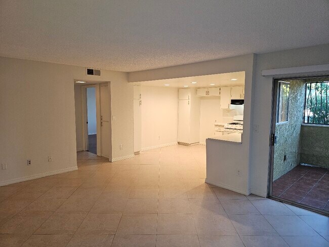 Foto del edificio - 9634 Park St