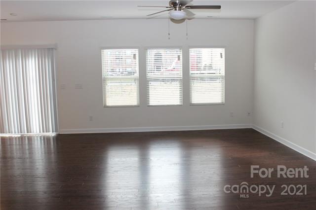 Building Photo - 4411 Collingham Dr