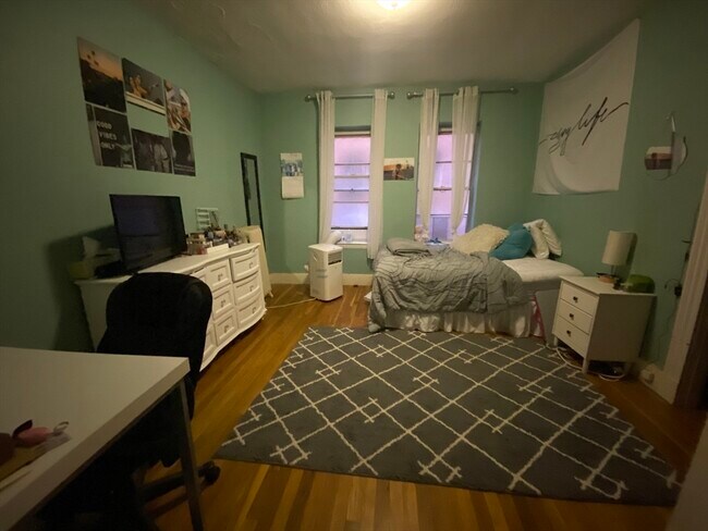 Building Photo - 30 Symphony Rd