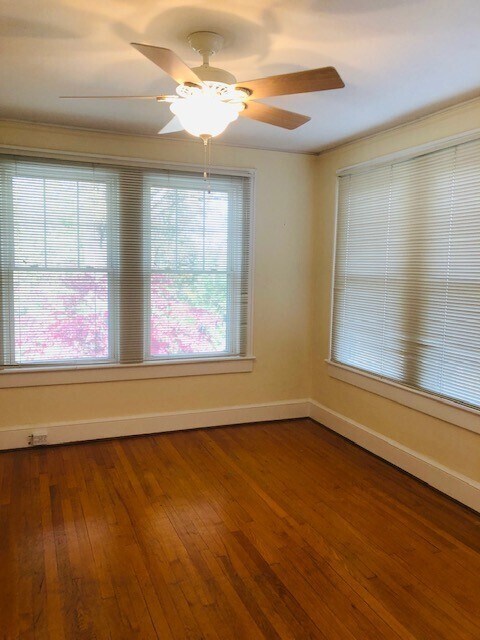 Foto del edificio - 3 BR/1.5 BA Duplex Downtown Greenville