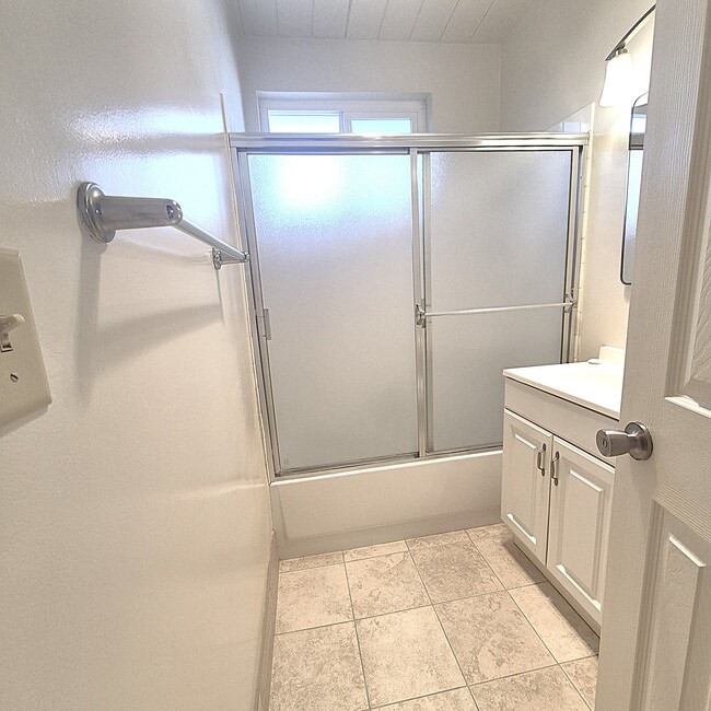 Building Photo - 312 Avenida Cabrillo