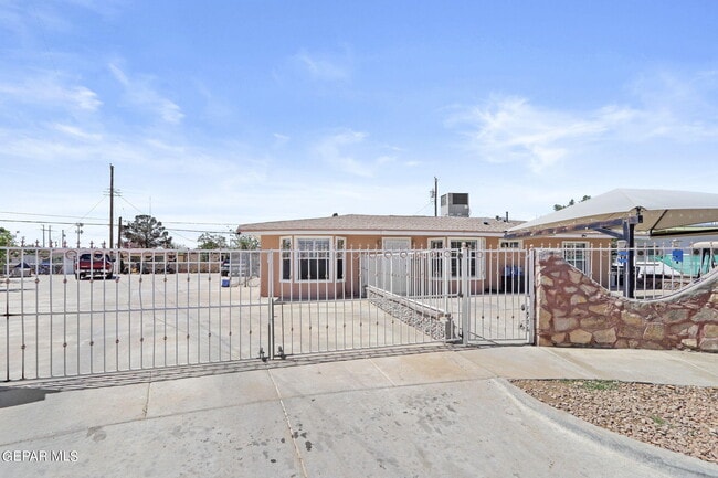 Building Photo - 359 Mary Jeanne Ln