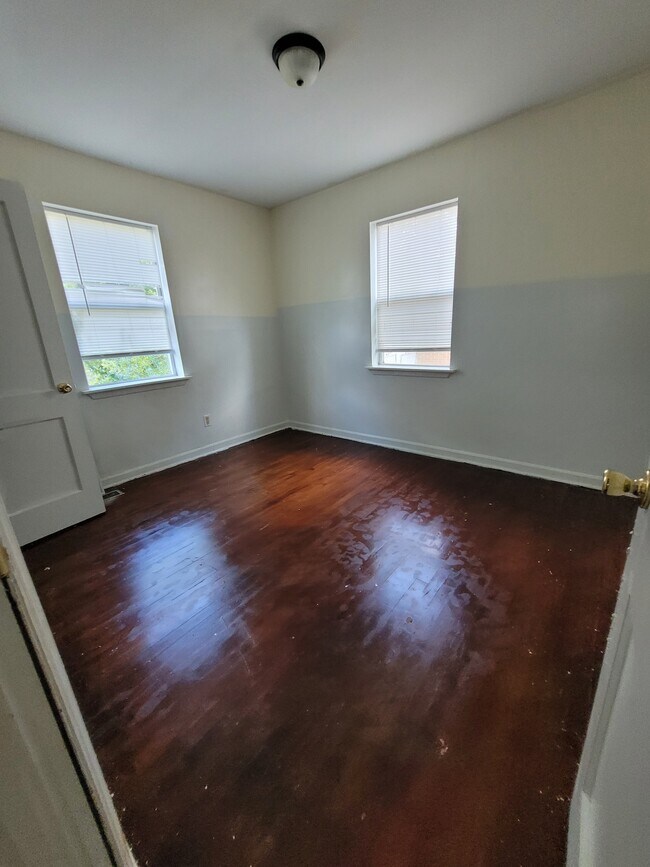 Building Photo - 2508 Elderberry Dr