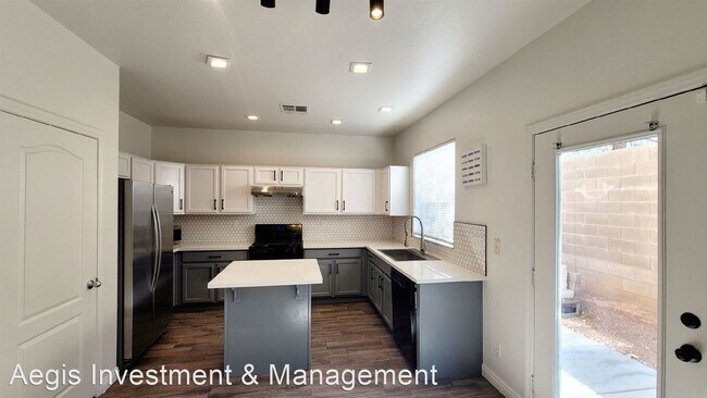 Building Photo - 3 br, 2.5 bath House - 3791 Lodina Ct