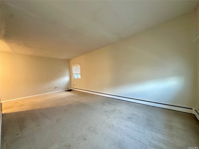 Building Photo - 269 Newbridge Rd