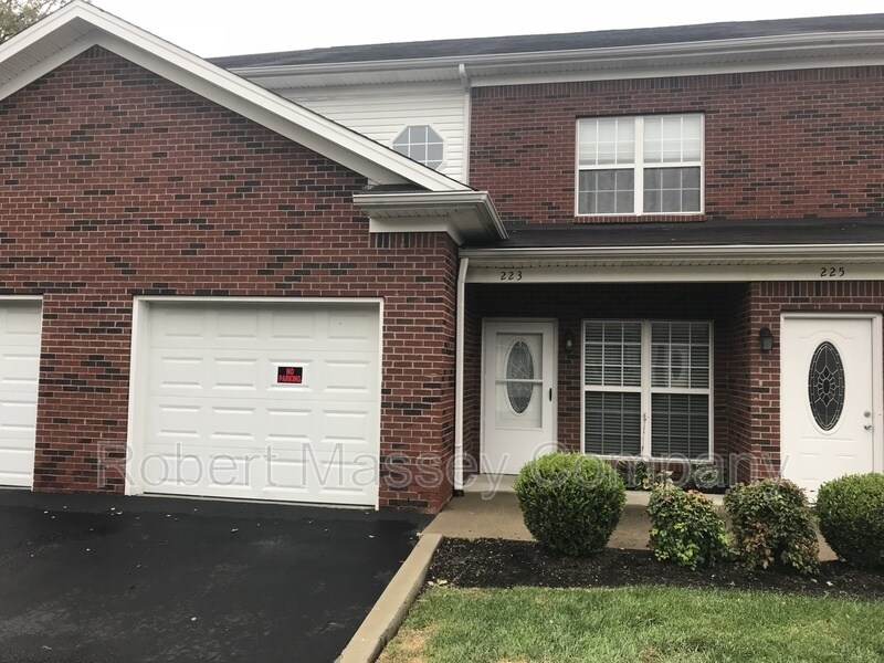 223 S Dorsey Ln, Blue Ridge Manor, KY 40223 House Rental in Blue