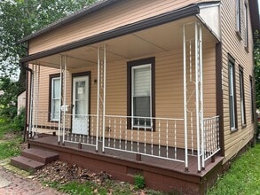 Building Photo - 2053 W 95th St