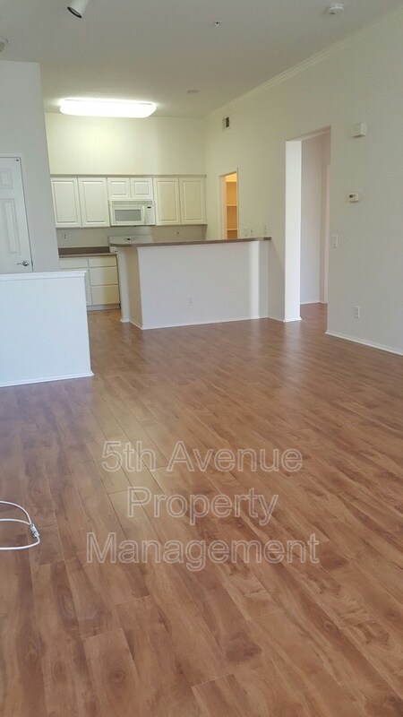 Foto del edificio - 12360 Carmel Country Rd