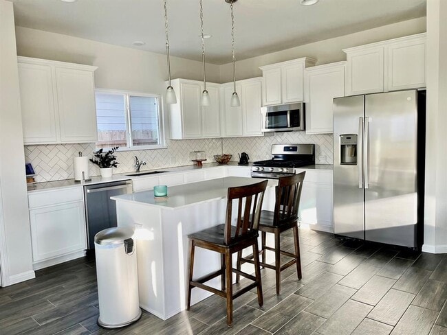 Building Photo - 10712 Blacket Dr