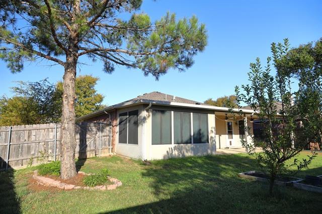 Foto del edificio - 2900 Bluffs Ct