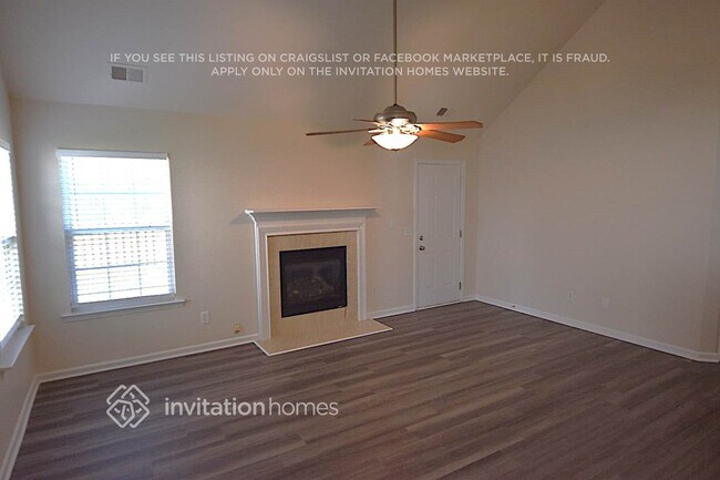 Foto del edificio - 8806 Laurel Run Dr