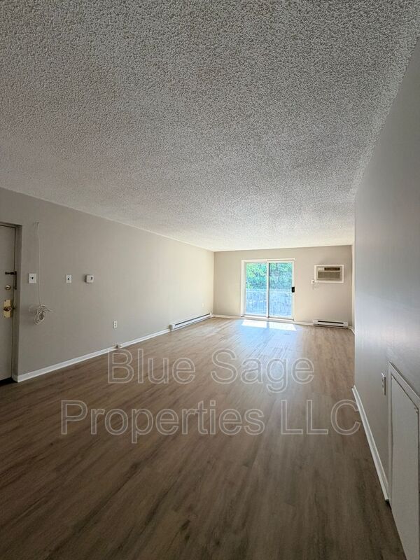 Foto del edificio - 400 Glendale Rd