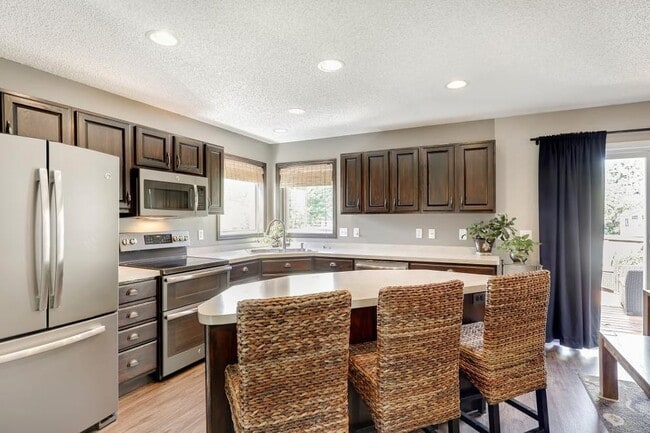 Building Photo - 19799 Canada Ave