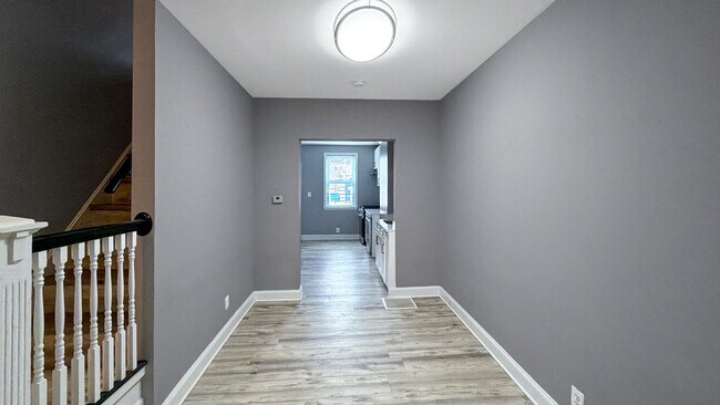 Foto del edificio - 439 N Robinson St