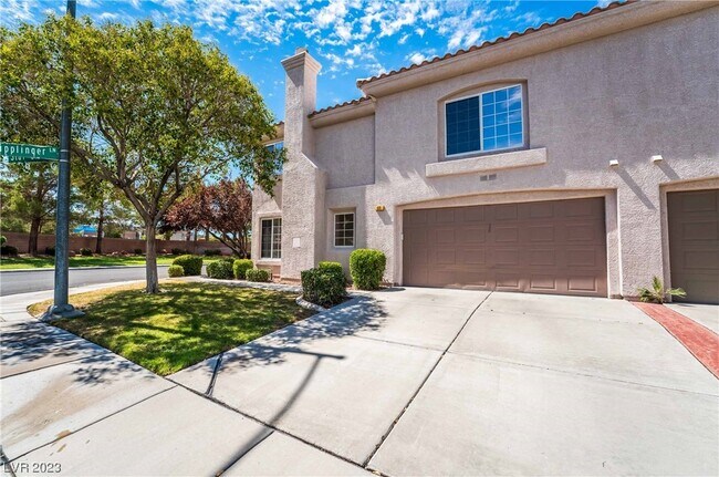 Building Photo - 511 Star Chase Pl