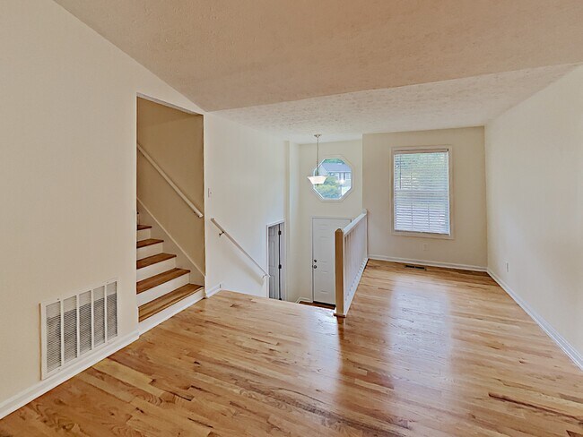 Foto del edificio - 1175 Kennesaw Springs Drive