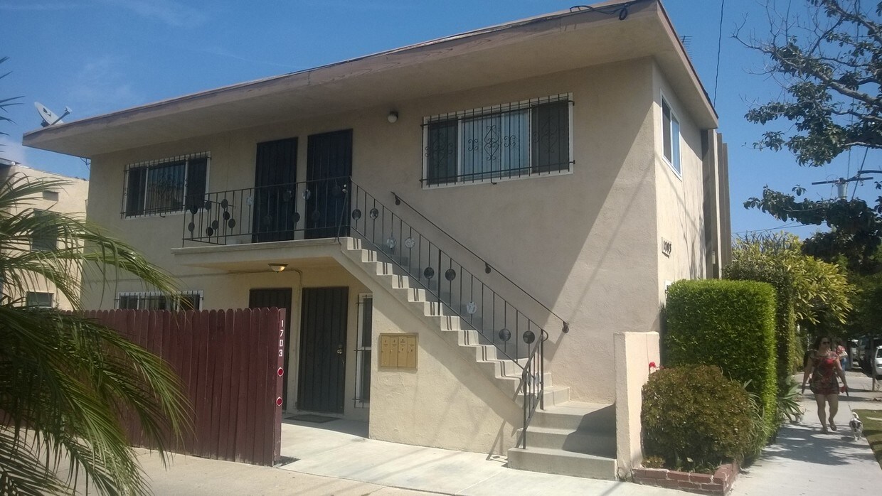 Foto principal - 1703 E Erie St