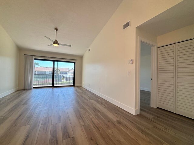 Building Photo - 302 Pinecrest Cir
