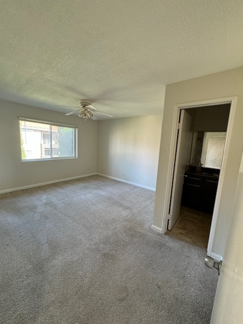 Building Photo - 7405 Charmant Dr