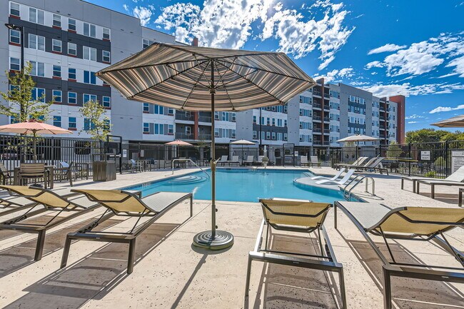 Building Photo - EKOS City Heights