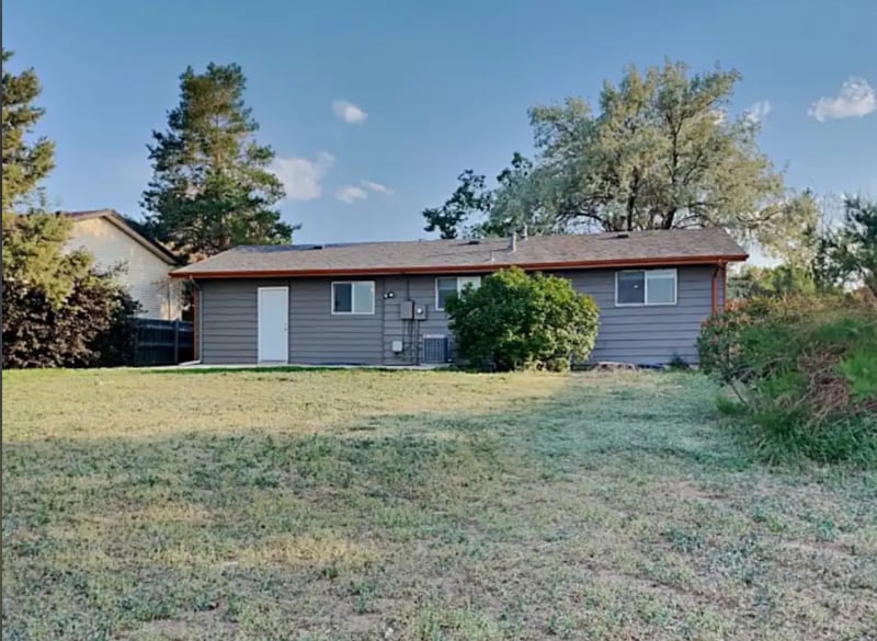 Primary Photo - 388 Helena Cir