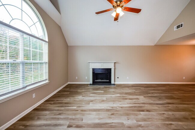 Foto del edificio - 3588 Sugar Maple St