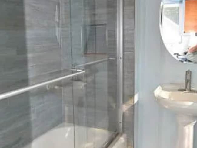 Building Photo - 445 Ryeside Ave