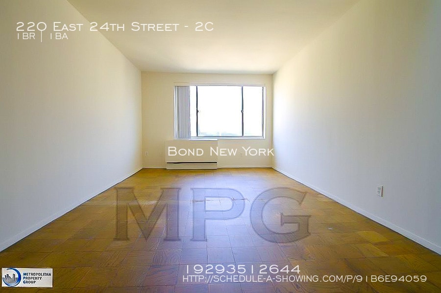 Building Photo - 220 E 24th St