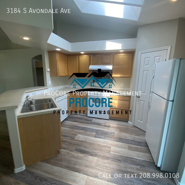 Foto del edificio - Spacious 3BR/2BA with Bonus Room & Fenced ...