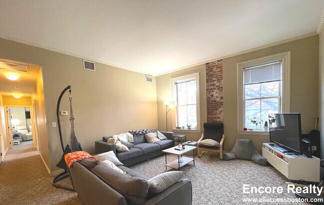 Foto del edificio - 4 Davis Ave