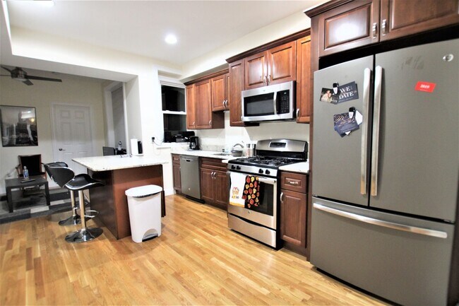 Foto del edificio - 1023 Tremont St #2B Boston MA 02120