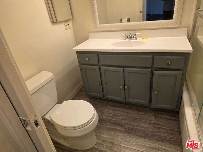 Foto del edificio - 1833 N Edgemont St