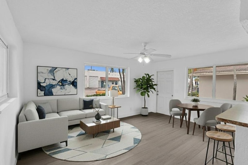 Photo - 2160 NW 29th St (Oakland Park, FL)