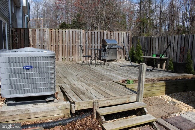 Building Photo - 6827 Heatherway Ct