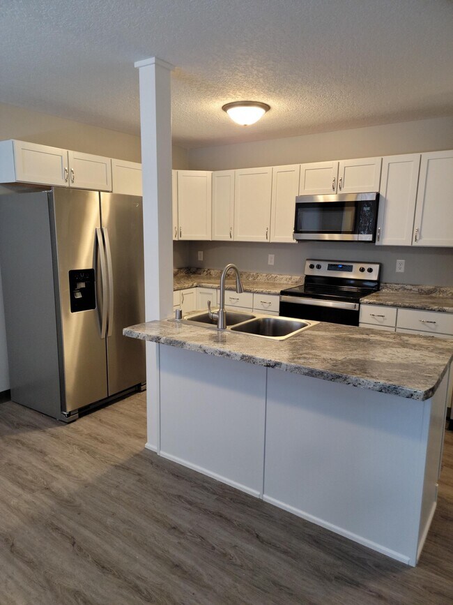 Foto del edificio - 400 4th Ave SW
