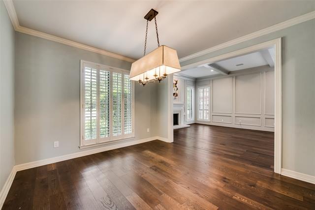 Foto del edificio - 15720 Golden Creek Rd