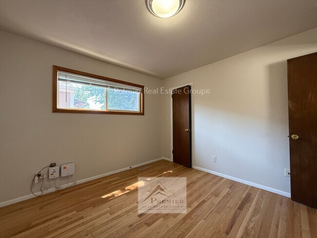 Foto del edificio - 109 Jasper Dr
