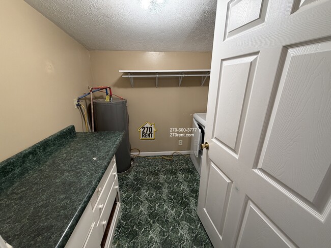 Building Photo - 300 Berryman Rd