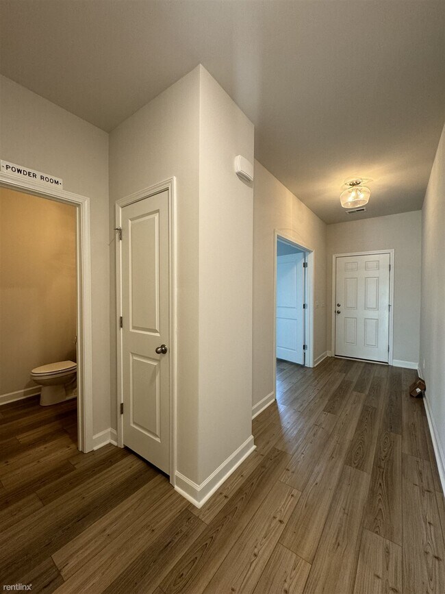 Building Photo - 5 br, 4.5 bath House - 292 Lucca Dr