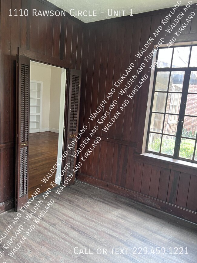 Building Photo - 1110 Rawson Cir