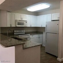 Building Photo - 8304 Key Royal Cir