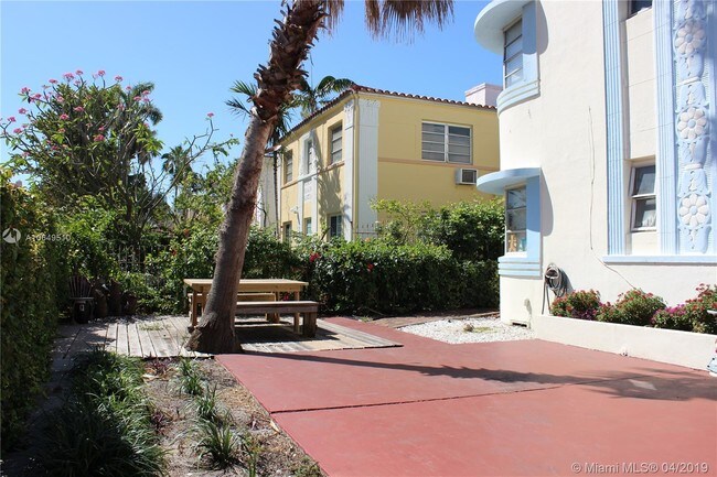 Building Photo - 850 Jefferson Ave