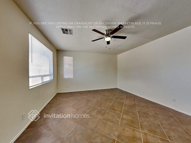 Building Photo - 828 W Roeser Rd