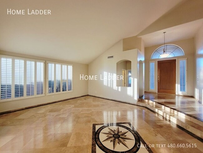 Foto del edificio - 4027 E Kirkland Rd