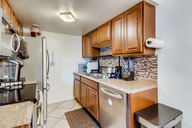 Foto del edificio - Great Lafayette Town Home! Great location ...