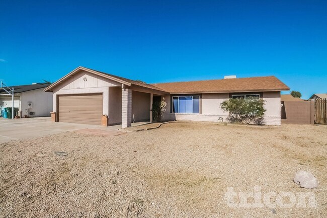 Building Photo - 11112 W Calle del Sol