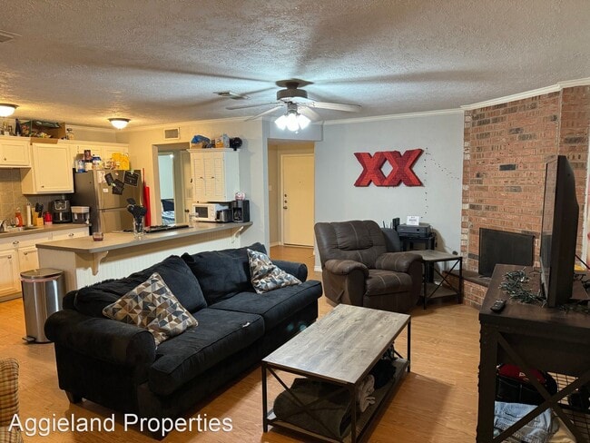 Building Photo - 3 br, 2 bath House - 3211 Heatherwood