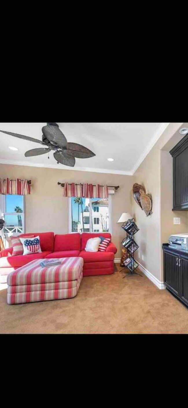 Den, 3rd bedroom with built in desk - 900 Pacific Coast Hwy