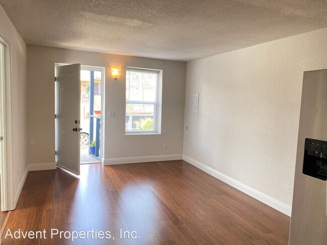Building Photo - 3 br, 1 bath House - 2538 Highland Ave